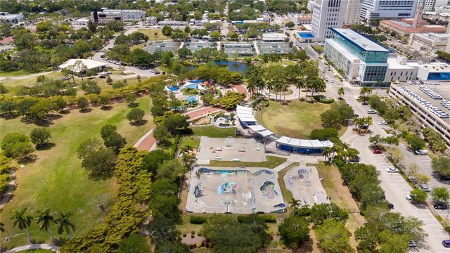 2344 LINDSTROM STREET, Sarasota, FL 34237