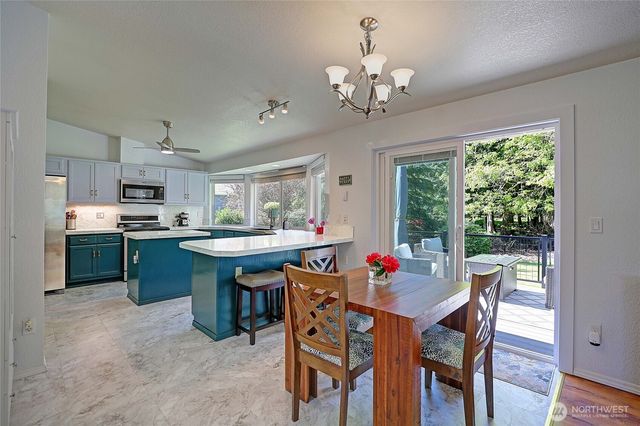 2976 Janet Avenue, Camano Island, WA 98282