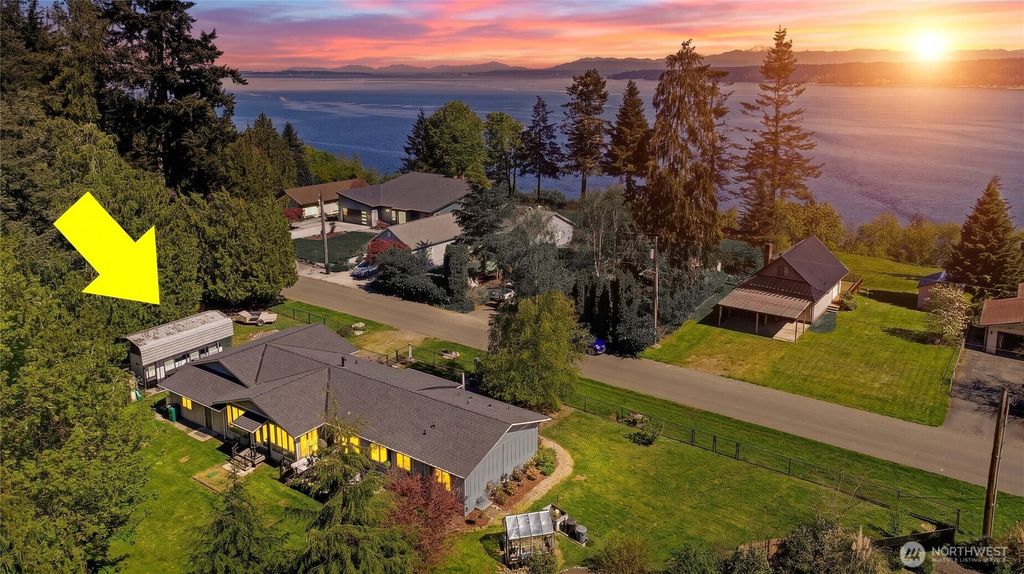 2976 Janet Avenue, Camano Island, WA 98282