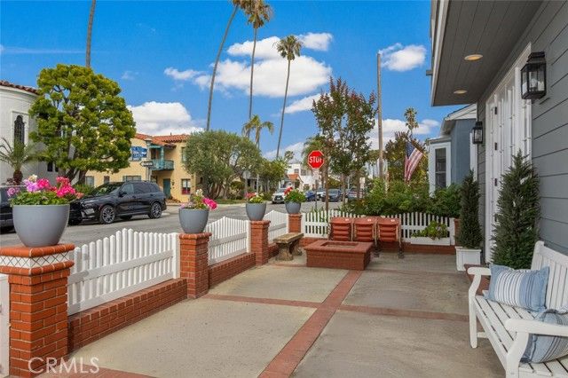 5920 E The Toledo, Long Beach, CA 90803
