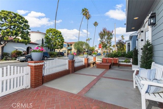 5920 E The Toledo, Long Beach, CA 90803