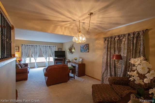 19170 Dawnshire Drive, Brownstown, MI 48193