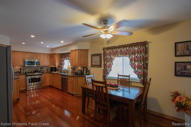 19170 Dawnshire Drive, Brownstown, MI 48193