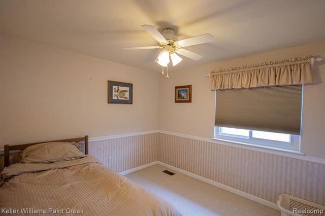 19170 Dawnshire Drive, Brownstown, MI 48193