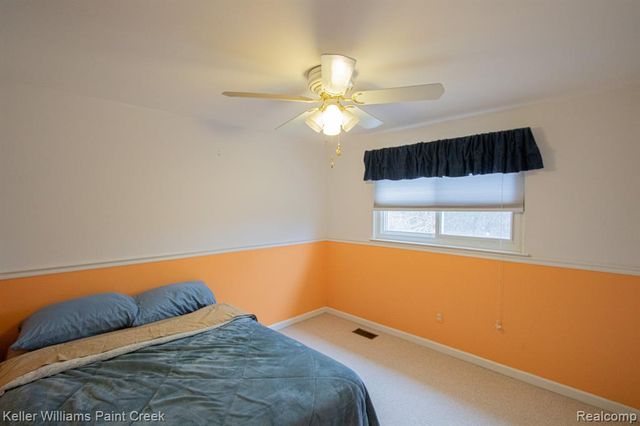 19170 Dawnshire Drive, Brownstown, MI 48193