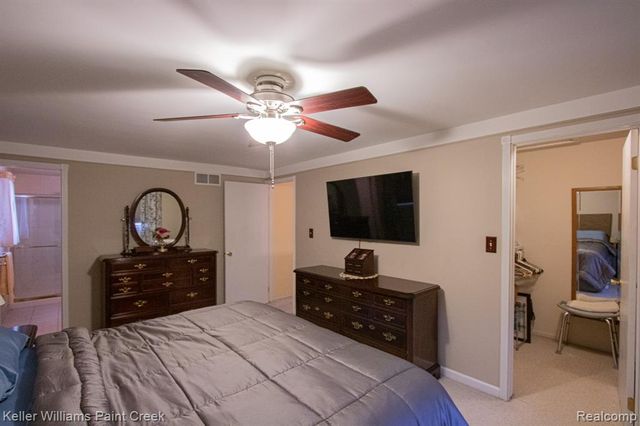 19170 Dawnshire Drive, Brownstown, MI 48193