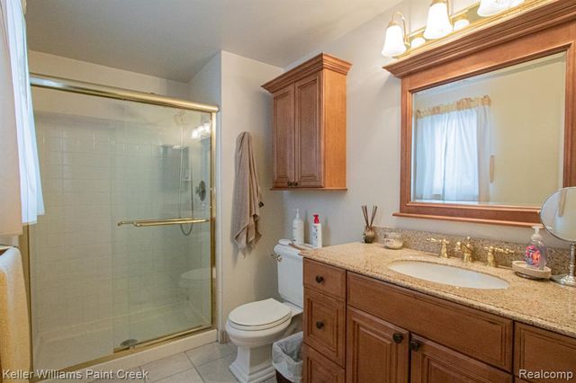 19170 Dawnshire Drive, Brownstown, MI 48193