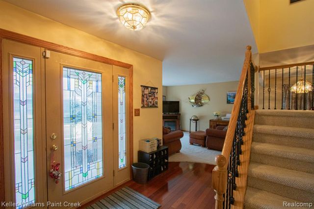 19170 Dawnshire Drive, Brownstown, MI 48193