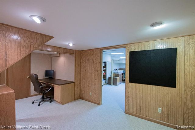 19170 Dawnshire Drive, Brownstown, MI 48193