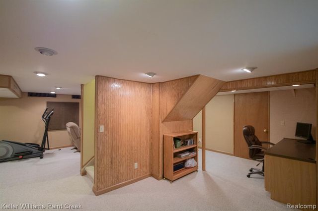 19170 Dawnshire Drive, Brownstown, MI 48193