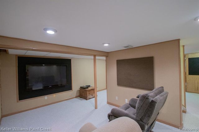 19170 Dawnshire Drive, Brownstown, MI 48193