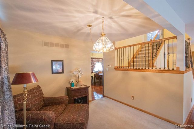 19170 Dawnshire Drive, Brownstown, MI 48193