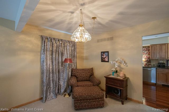 19170 Dawnshire Drive, Brownstown, MI 48193