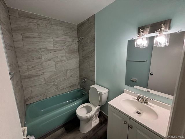 1 Colonial Road 127, Beacon, NY 12508