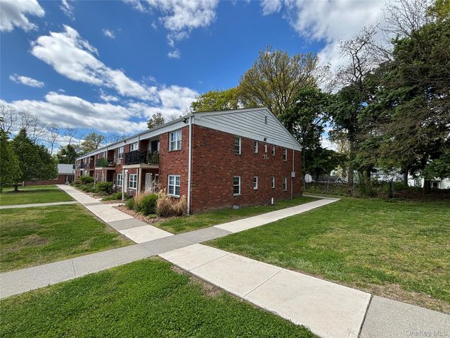 1 Colonial Road 127, Beacon, NY 12508