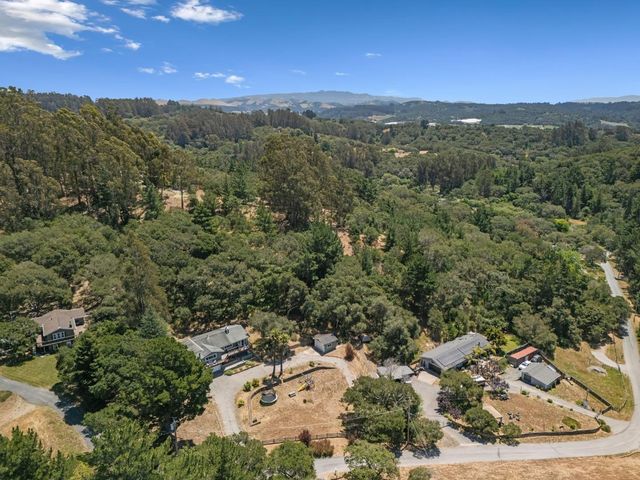 2479 Tuckahoe Terrace, Royal Oaks, CA 95076