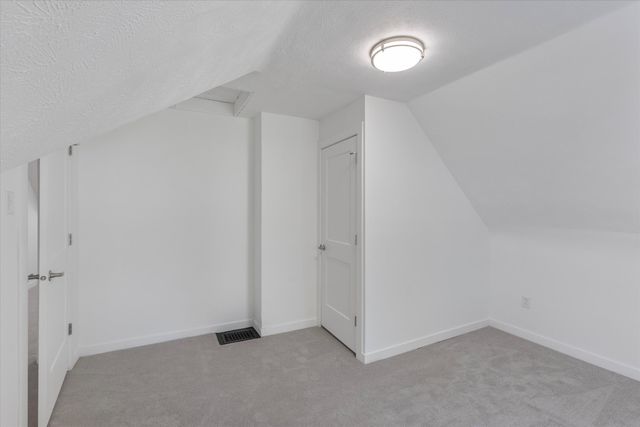 501 OAKLAND Avenue, Council Bluffs, IA 51503