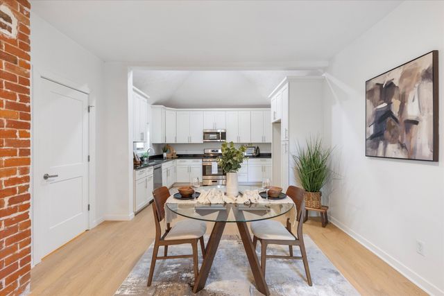 501 OAKLAND Avenue, Council Bluffs, IA 51503