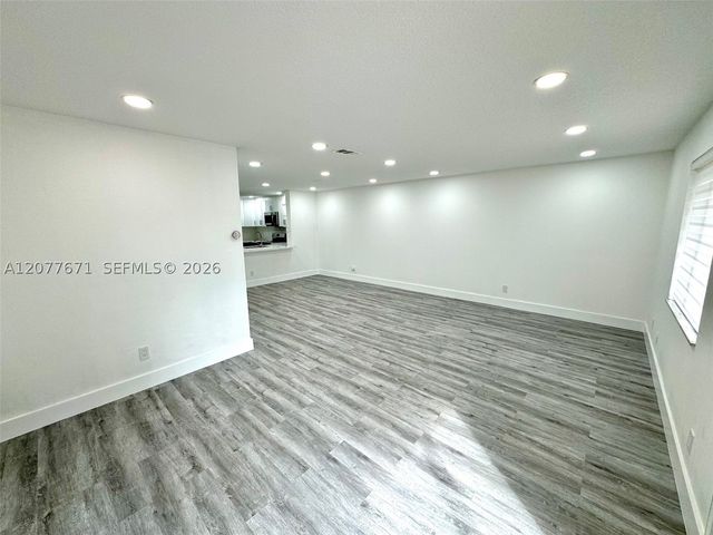 3667 NW 17th Way 3667, Oakland Park, FL 33309