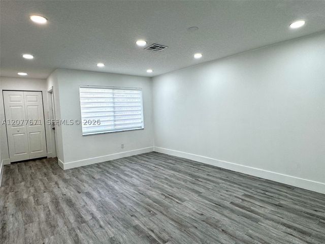 3667 NW 17th Way 3667, Oakland Park, FL 33309