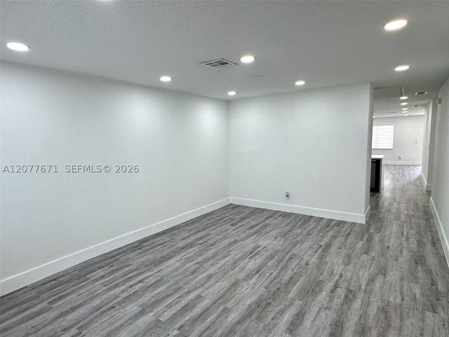 3667 NW 17th Way 3667, Oakland Park, FL 33309