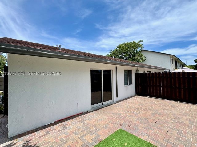 3667 NW 17th Way 3667, Oakland Park, FL 33309