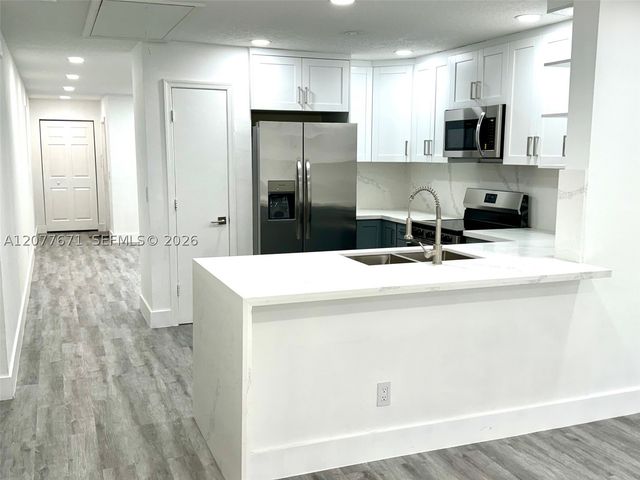3667 NW 17th Way 3667, Oakland Park, FL 33309