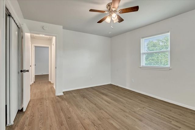 615 RIDGECREST Road, Edmond, OK 73013