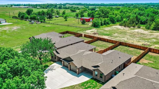 617 N Friendship Road, Sherman, TX 75092