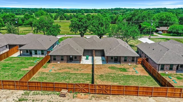 617 N Friendship Road, Sherman, TX 75092