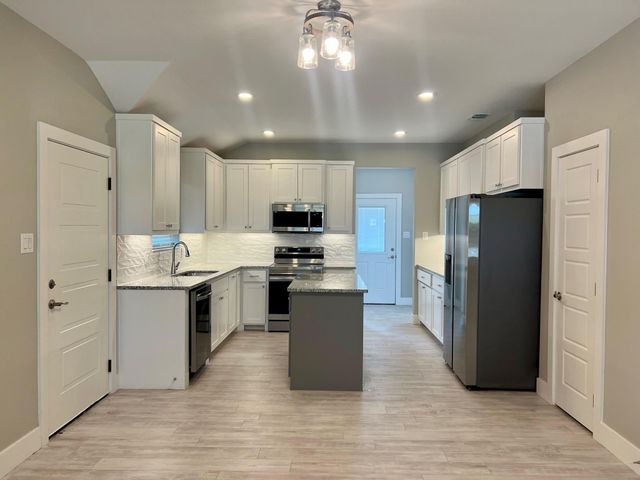 617 N Friendship Road, Sherman, TX 75092