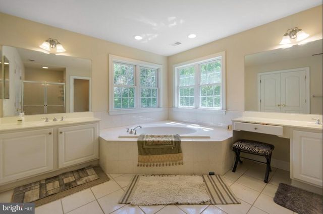 1601 PORTER CREEK CT, Mount Airy, MD 21771