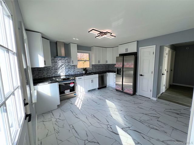 180 Union Avenue, New Windsor, NY 12553