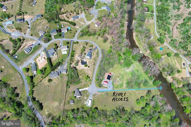 106 WATERVIEW DR, Capon Bridge, WV 26711
