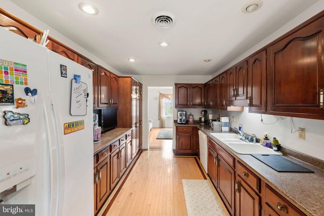 106 WATERVIEW DR, Capon Bridge, WV 26711
