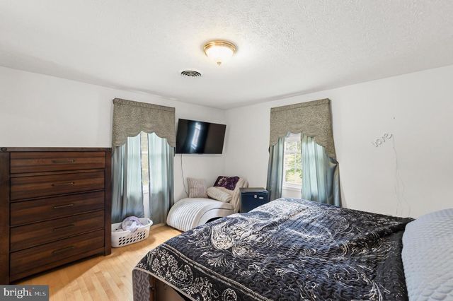 106 WATERVIEW DR, Capon Bridge, WV 26711