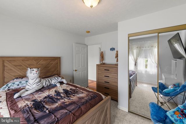 106 WATERVIEW DR, Capon Bridge, WV 26711
