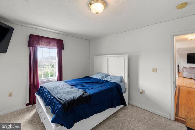 106 WATERVIEW DR, Capon Bridge, WV 26711