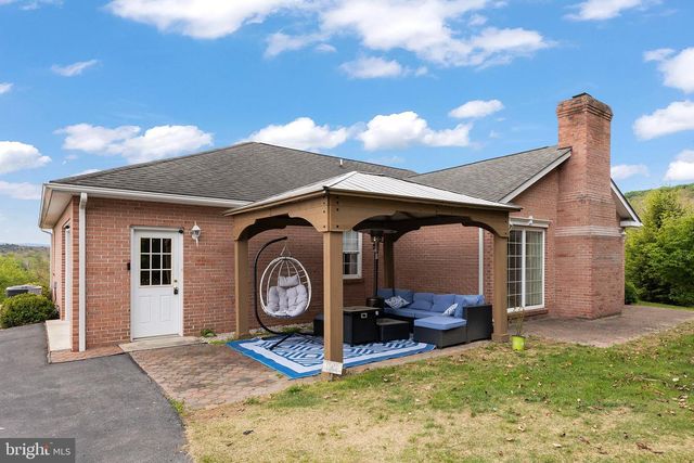 106 WATERVIEW DR, Capon Bridge, WV 26711