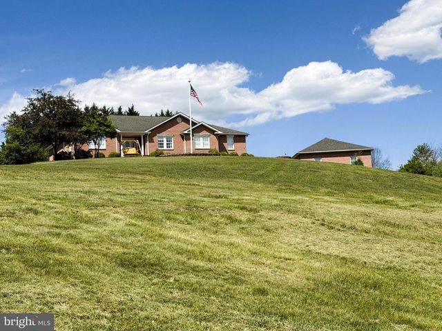 106 WATERVIEW DR, Capon Bridge, WV 26711