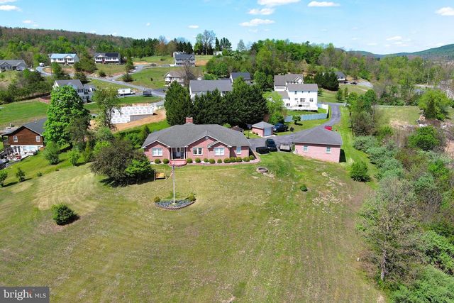 106 WATERVIEW DR, Capon Bridge, WV 26711