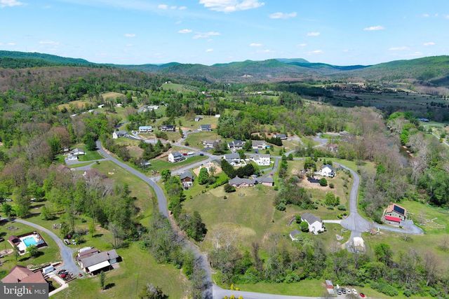 106 WATERVIEW DR, Capon Bridge, WV 26711