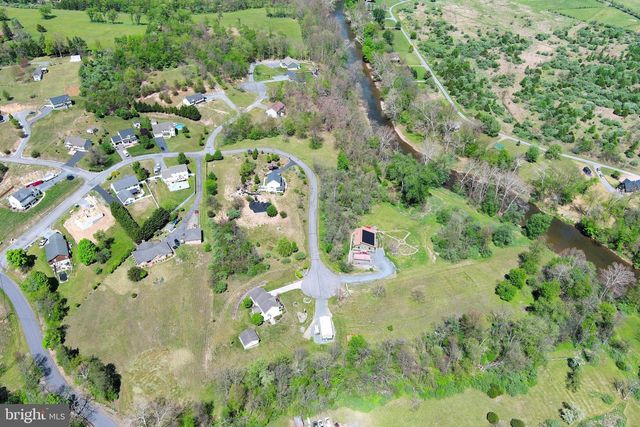 106 WATERVIEW DR, Capon Bridge, WV 26711