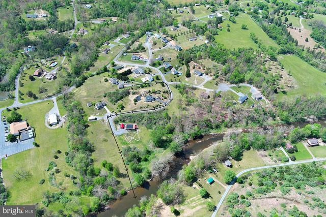106 WATERVIEW DR, Capon Bridge, WV 26711
