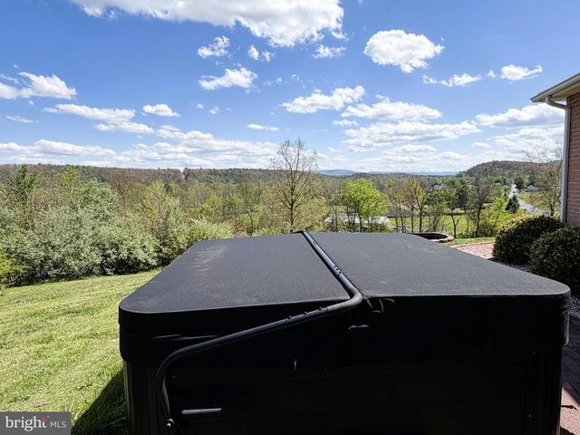 106 WATERVIEW DR, Capon Bridge, WV 26711