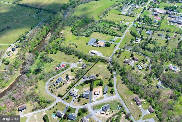 106 WATERVIEW DR, Capon Bridge, WV 26711