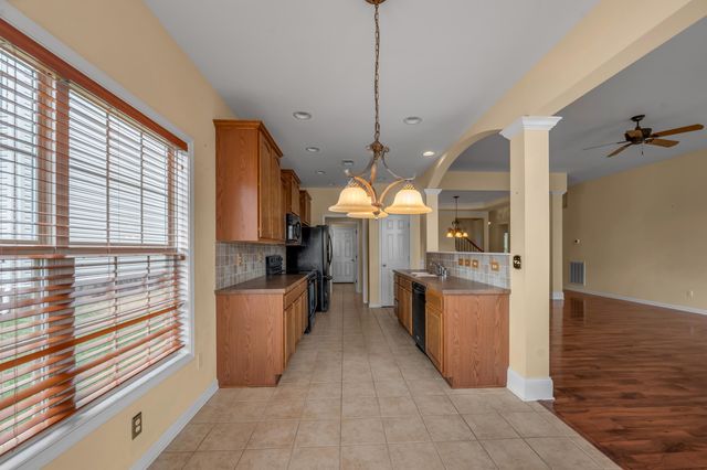 520 Madison Point Drive, Lexington, KY 40515