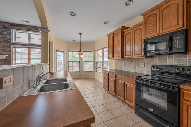 520 Madison Point Drive, Lexington, KY 40515