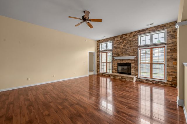 520 Madison Point Drive, Lexington, KY 40515