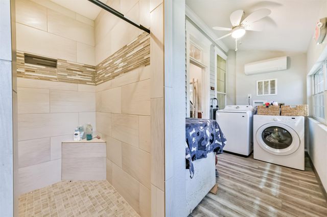 503 W Blum Street, Alvin, TX 77511